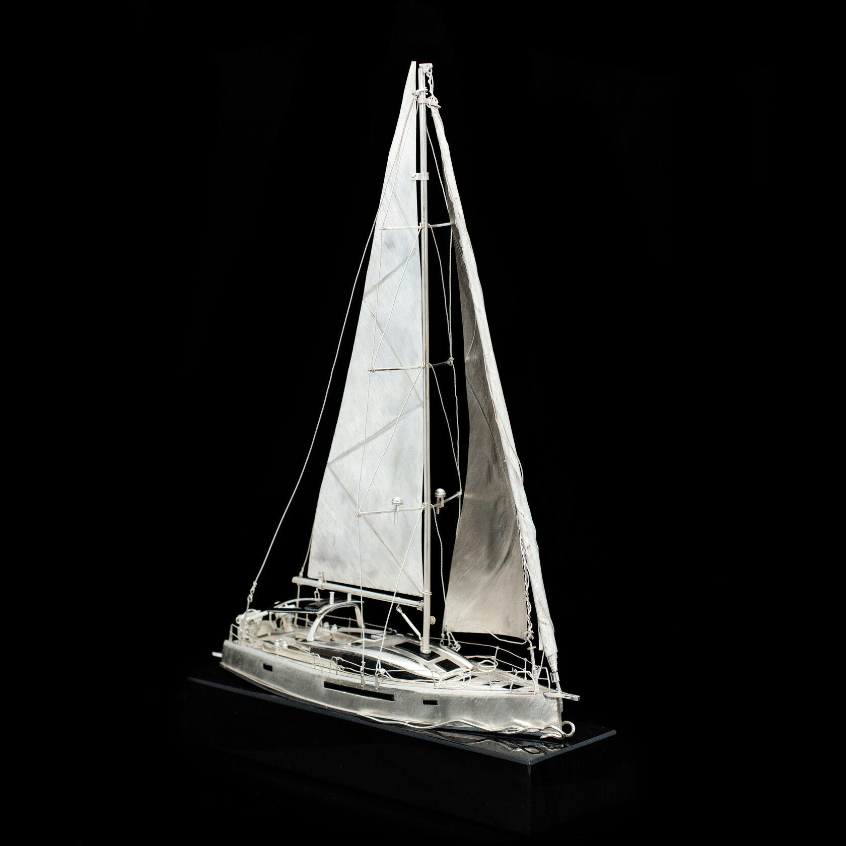 Модель парусной яхты «Jeanneau»