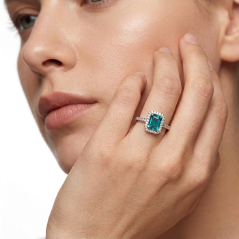 Кольцо с турмалином и бриллиантами